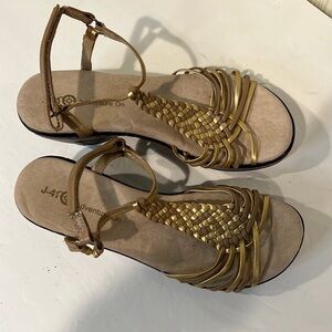J- 41 adventure on gold tone wedge sandals with Velcro  size 8
